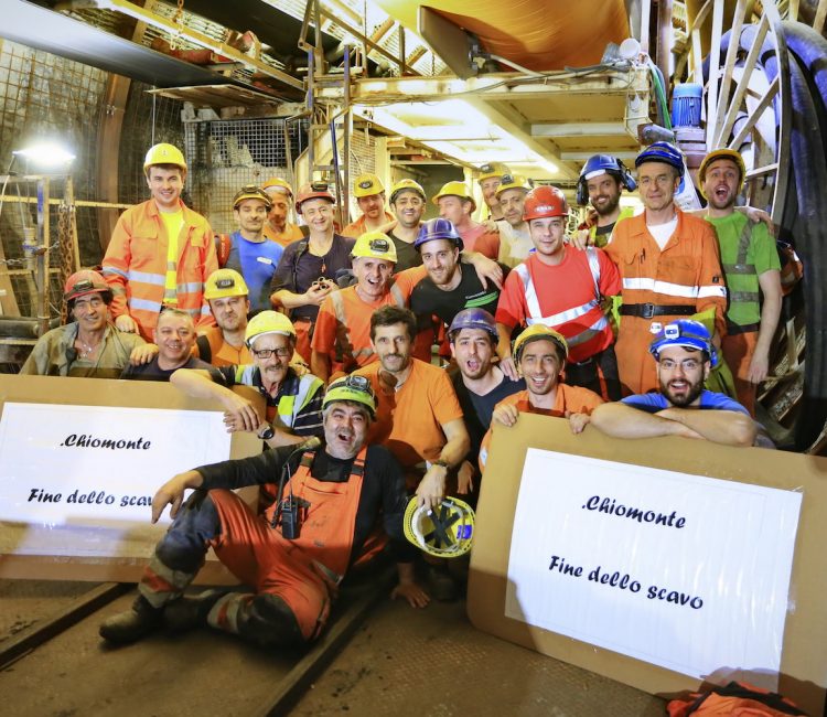Chiomonte: cantiere del tunnel geognostico della Maddalena                         fotografia di Michele D'Ottavio