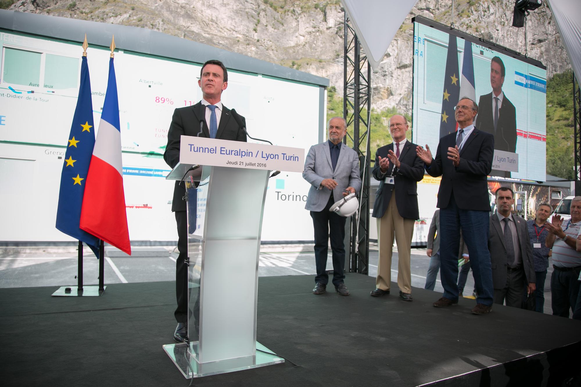 Manuel Valls inaugura Federica