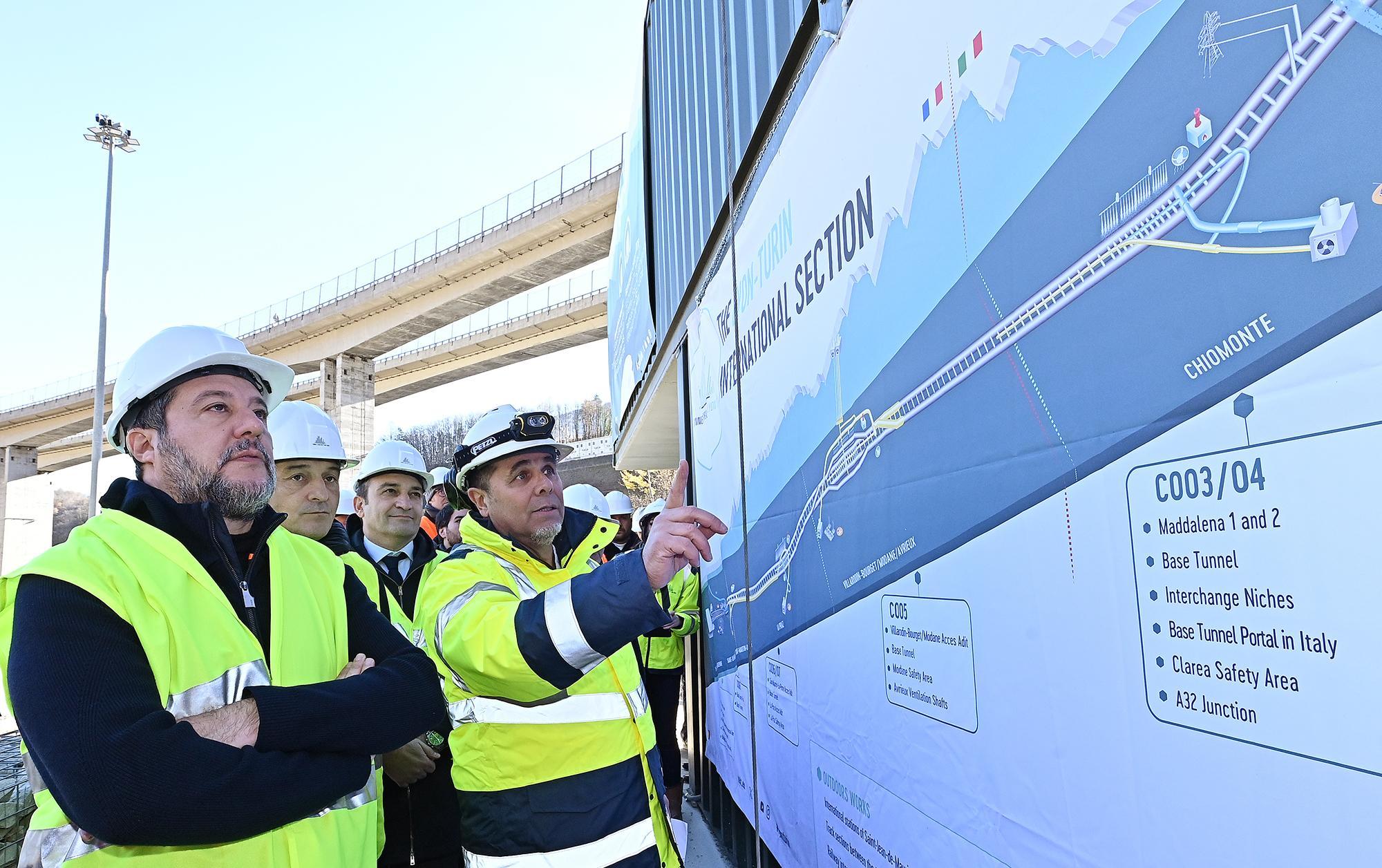 Inaugurato il cantiere per il tunnel di base Italia