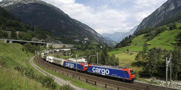 Nel 2018 cresce ancora il traffico sulle Alpi