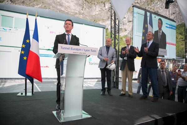 Manuel Valls inaugura Federica