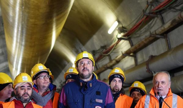 Istituzioni italiane e francesi in visita nei cantieri