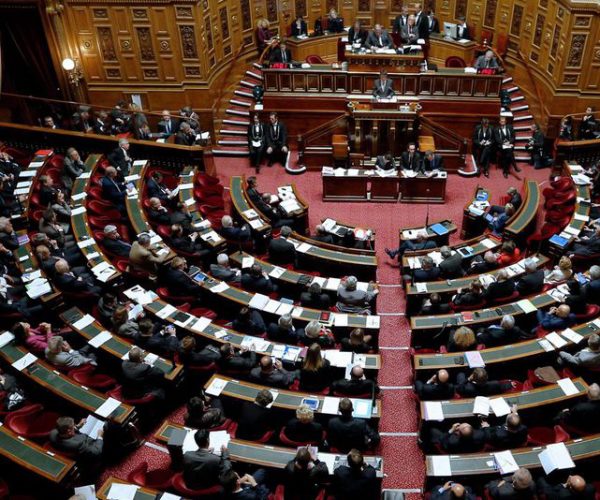 2016-i_parlamenti_danno_il_via_libera_ai_lavori