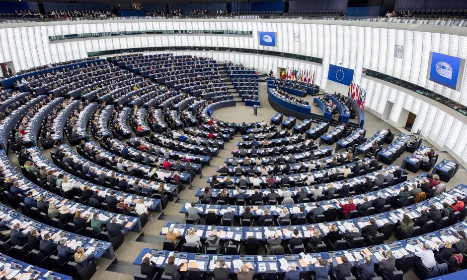 EP-047107A_Hemicycle-General-view